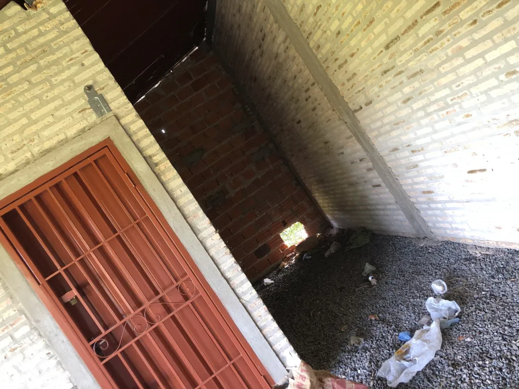 Terreno con construccion a terminar — foto 3