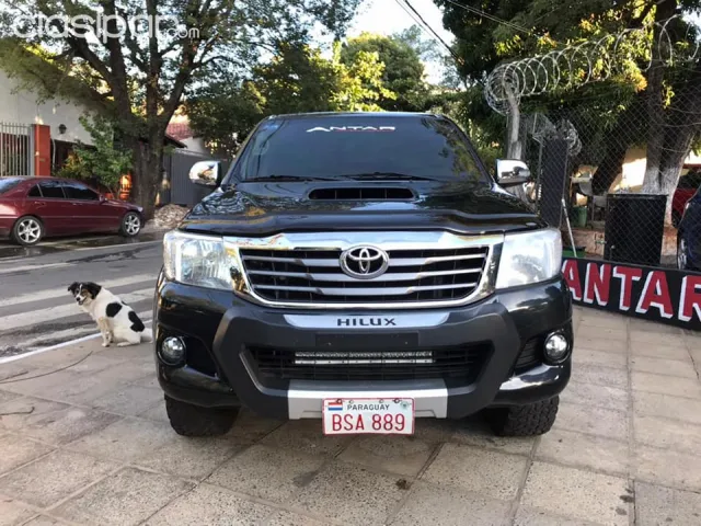 Toyota Hilux 2014 — foto 3