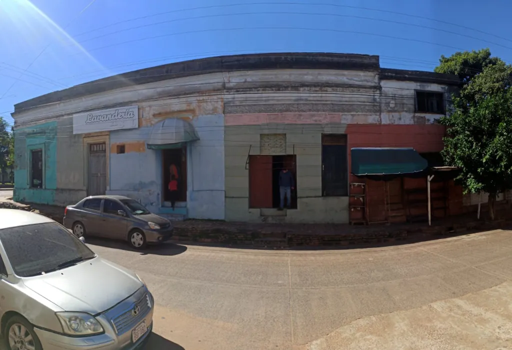 Vendo casa en esquina CARAPEGUA — foto 3