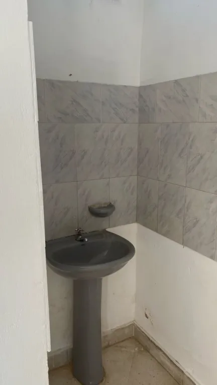 SALON COMERCIAL sAVDA. MCAL LOPEZ — foto 3