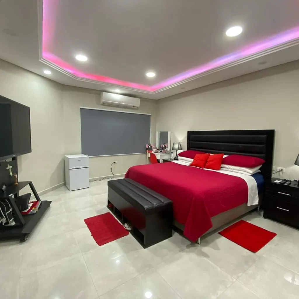 Vendo Imponente Residencia en Lambaré — foto 3