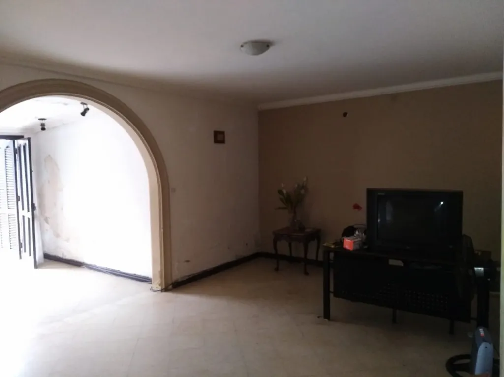 VENDO CASA EN BO. SAJONIA DE ASUNCIÓN!! — foto 2