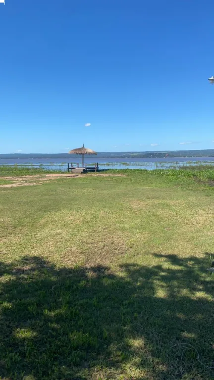 VENDO HERMOSA QUINTA FRENTE AL LAGO YPACARAI — foto 3