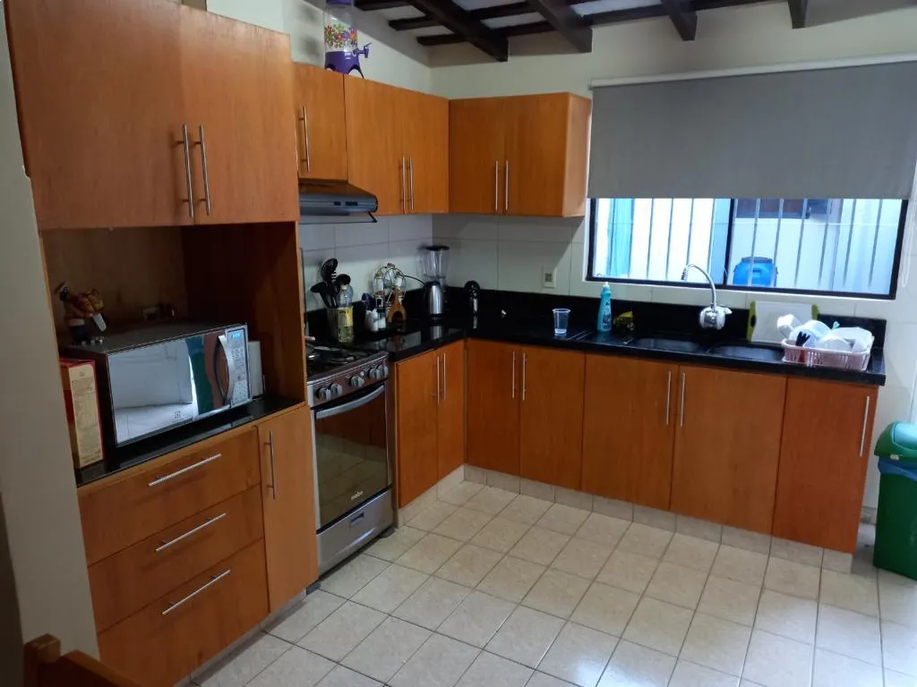 VENDO PROPIEDAD- BARRIO MBURICAO — foto 3