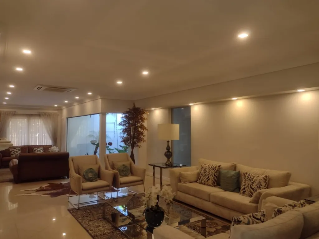 B° MANORA: RESIDENCIA PREMIUM – ÚNICA – 5 SUITES – 4.000 USD. — foto 3