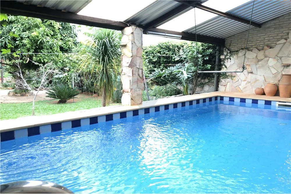Venta, Casa Mediterránea con 2 Deptos. Guarambaré 648,000,000 ₲ — foto 2