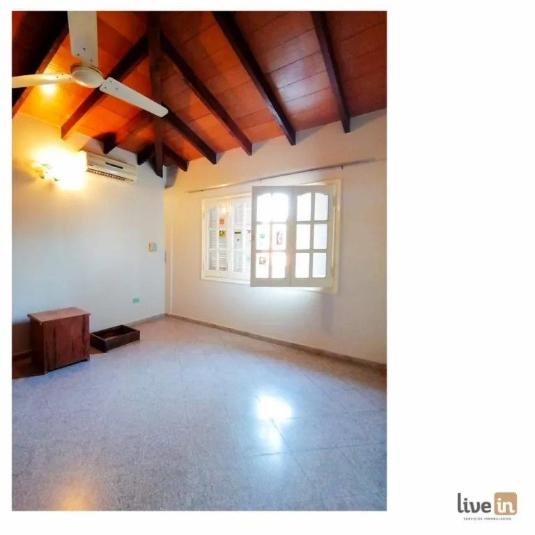 OFERTA! VENDO CASA DE 6 DORM CON PISCINA EN TRINIDAD — foto 3
