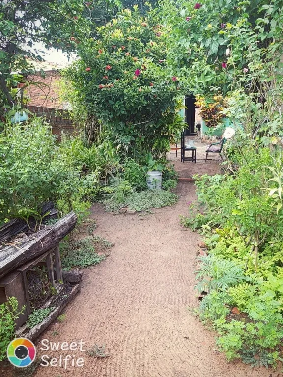 OFERTA VENDO TERRENO CON CASA A DEMOLER O REFACCIONAR EN TOBATI — foto 2