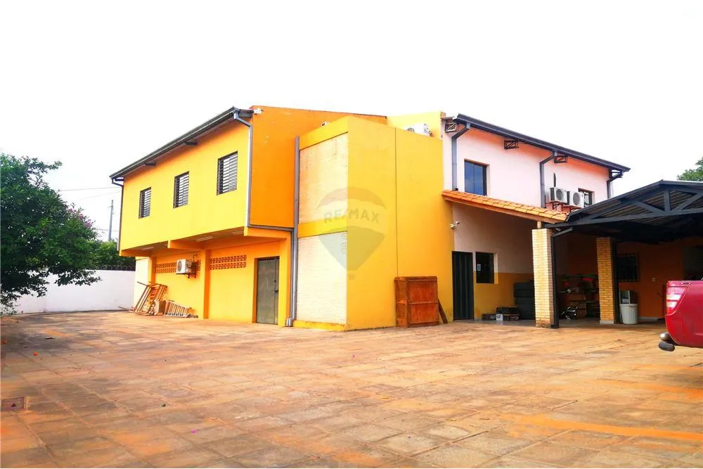 Vendo oficinas con depósitos de 618 m2 construidos en Fernando de la Mora, Central. — foto 2