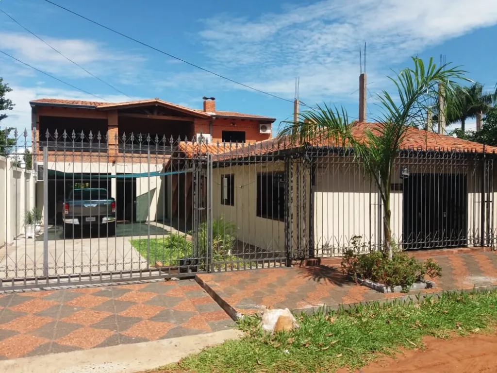 VENDO AMPLIA CASA EN ÑEMBY - BARRIO MBOCAJATY — foto 3