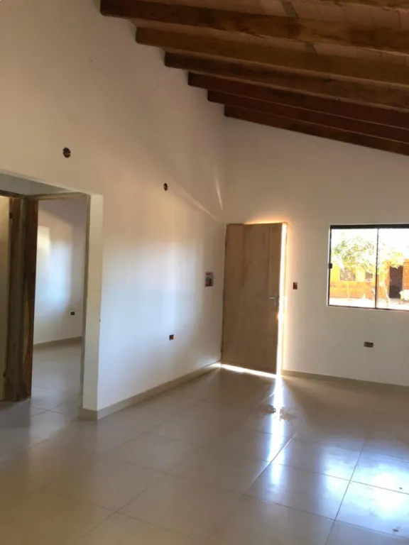 VENDO HERMOSA CASA A ESTRENAR!! ZONA ISLA BOGADO — foto 3