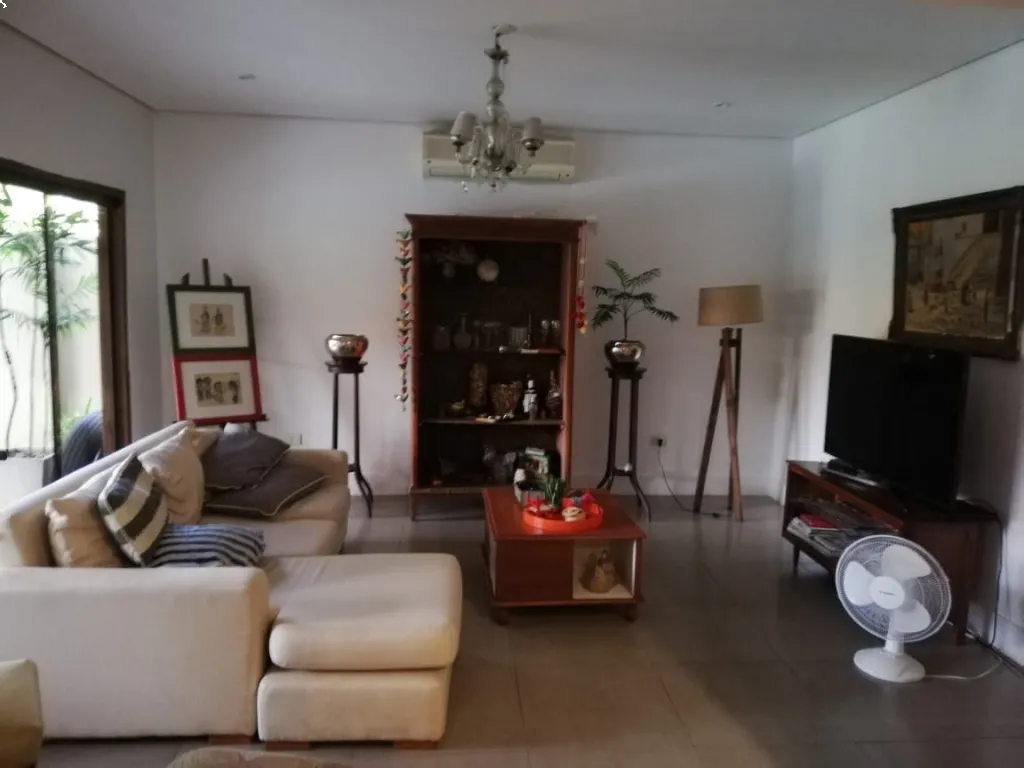 Hermosa casa en barrio Mburucuya — foto 2