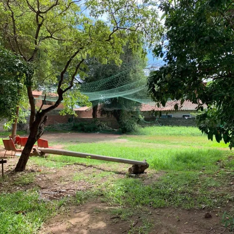 OPORTUNIDAD DE INVERSION INMOBILIARIA Gran Terreno en el Barrio Santa María de Asuncion — foto 3