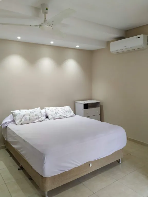 RESIDENCIA EN SAN ANTONIO — foto 2
