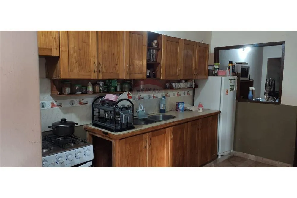 Hermosa casa en el Barrio Cañadita de ÑEMBY a 6 cuadras de Acceso SUR — foto 3