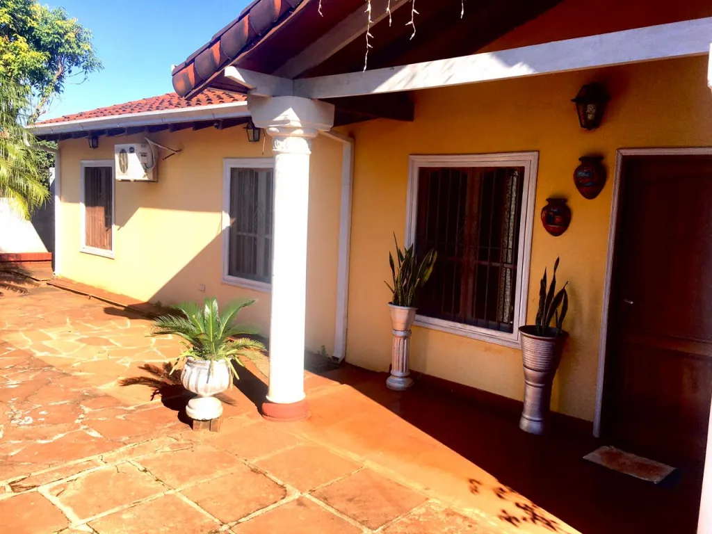 Casa en ESQUINA — foto 2