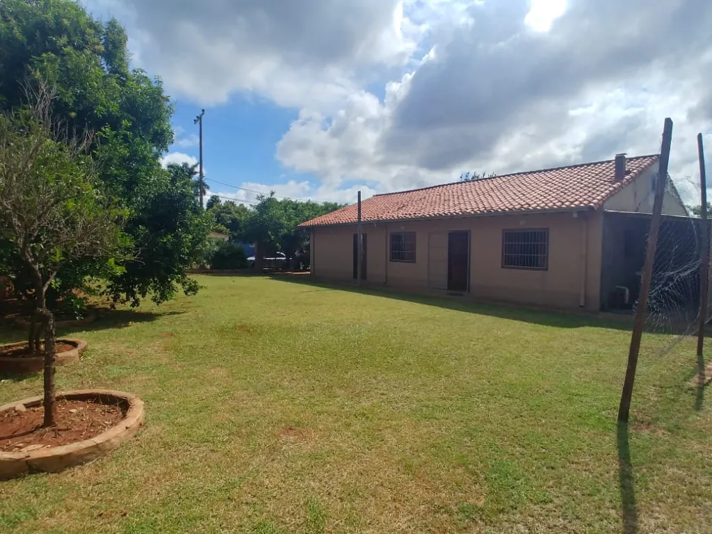 VENDO CASA EN CAPIATA...CON MEGA PATIO — foto 3