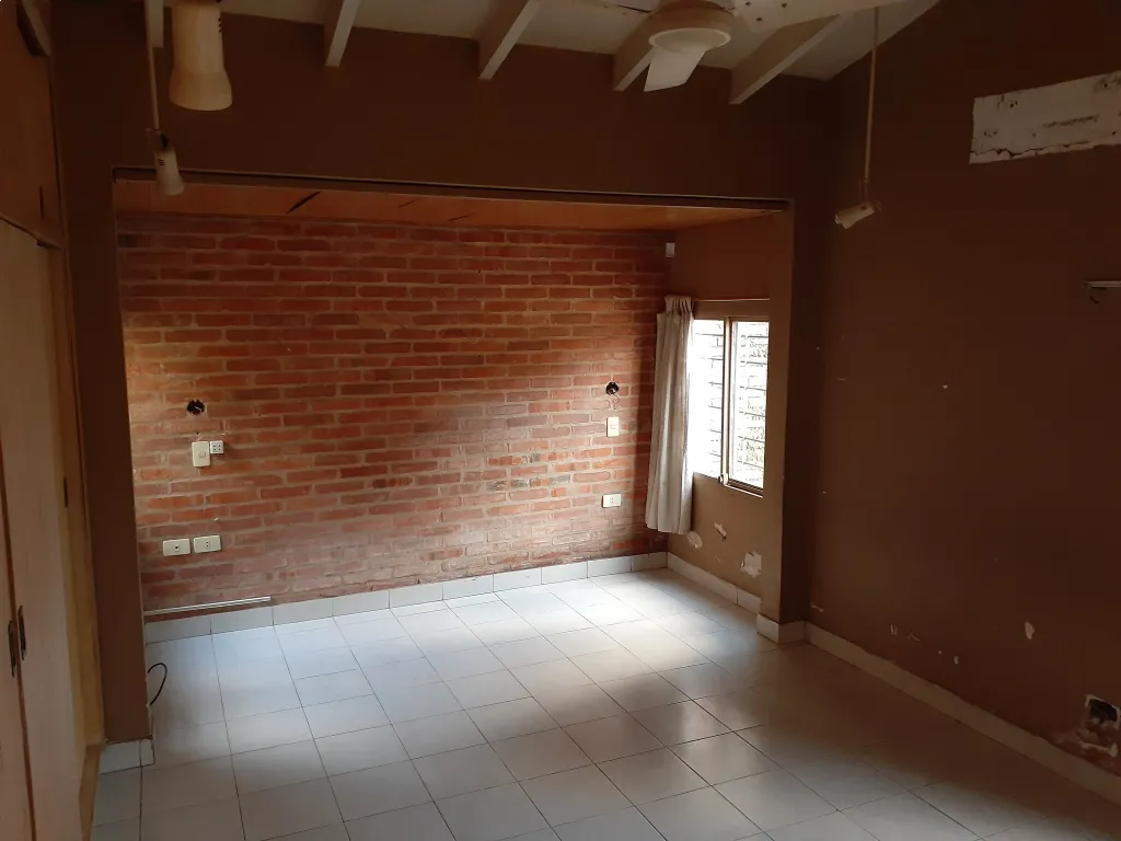 Casa independiente en barrio San Vicente excelente ubicación — foto 2