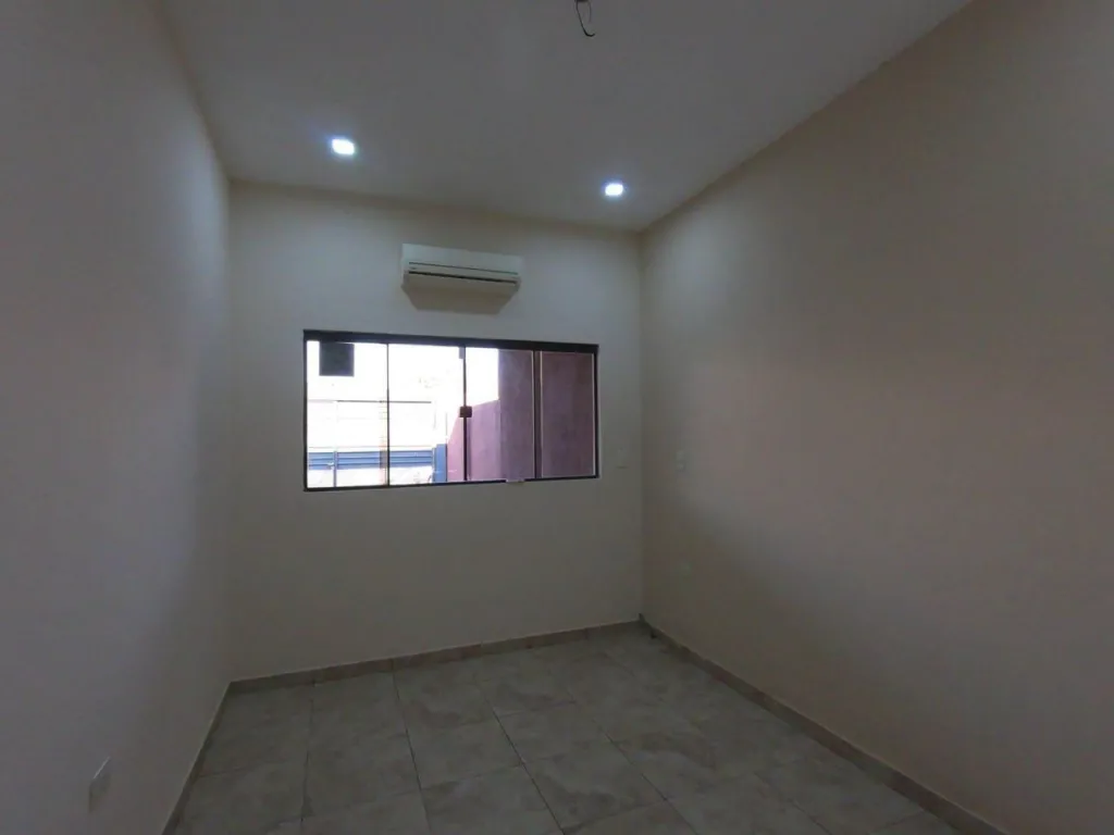 VENDO HERMOSO DUPLEX DE UNA PLANTA EN LAMBARE. ZONA PARQUE PERON. — foto 3
