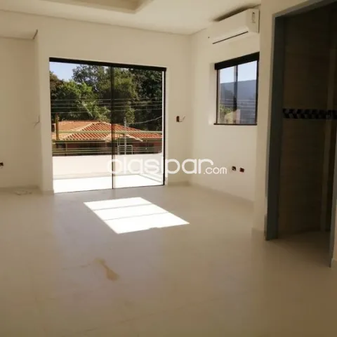 VENDO 2 DUPLEX A ESTRENAR EN LUQUE COD 3766 (D) — foto 3