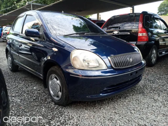Toyota Vitz 2000 — foto 2