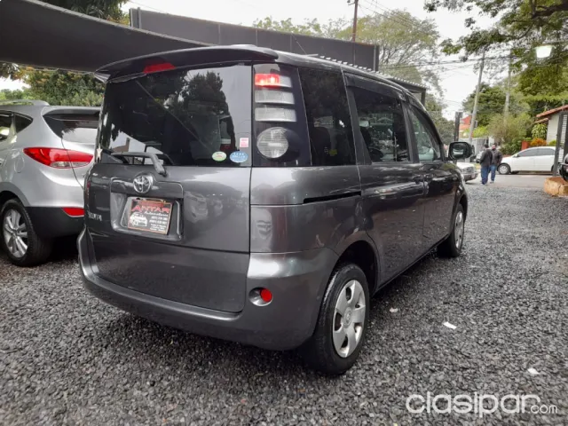 Toyota Sienta 2010 — foto 7