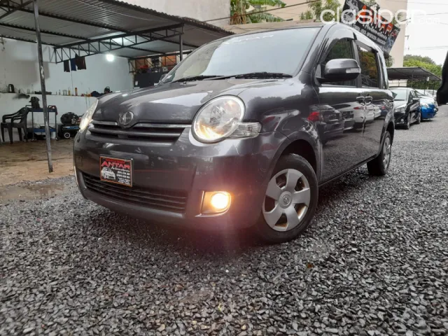 Toyota Sienta 2010 — foto 4