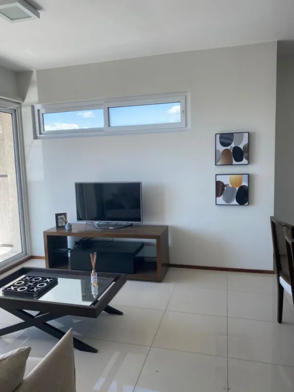 En alquiler Dpto. de 2 dormitorios uno en suite SOBRE AV. SANTA TERESA. — foto 2