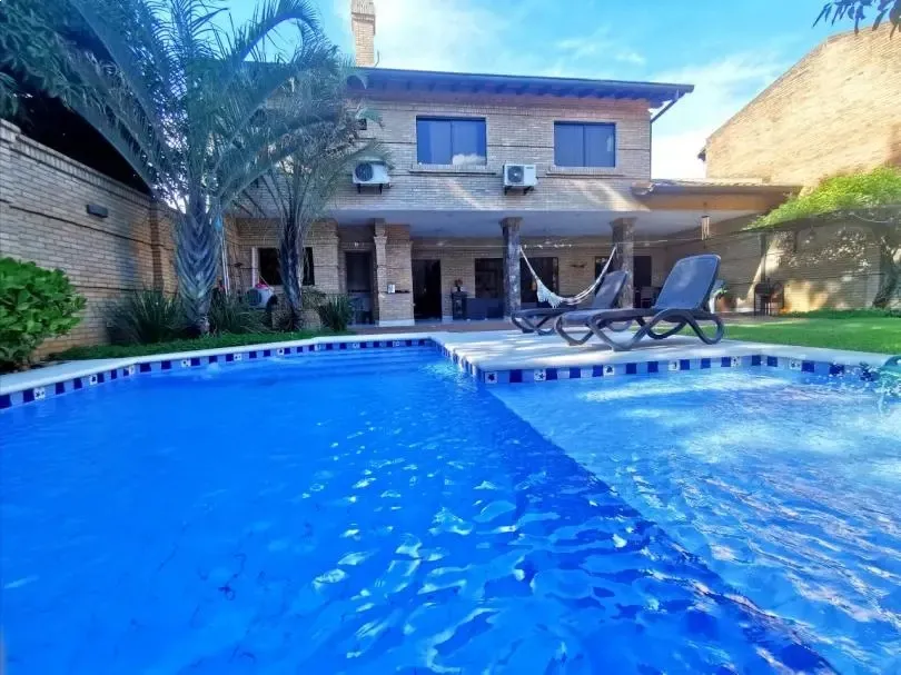 VENDO RESIDENCIA EN ASUNCION — foto 2