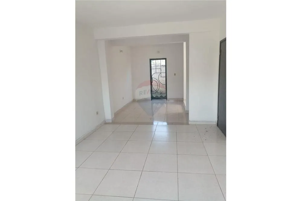 Vendo Dúplex en barrio cerrado. LEOPOLDINA 5 - Luque. — foto 3