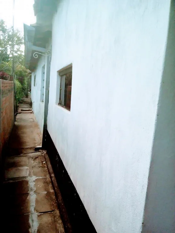 VENDO CASA TITULADA A 1 CUADRA DE RUTA 2 EN ITAUGUÁ — foto 3