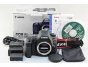 Canon EOS 5D Mark IV camera + 24-105mm lens