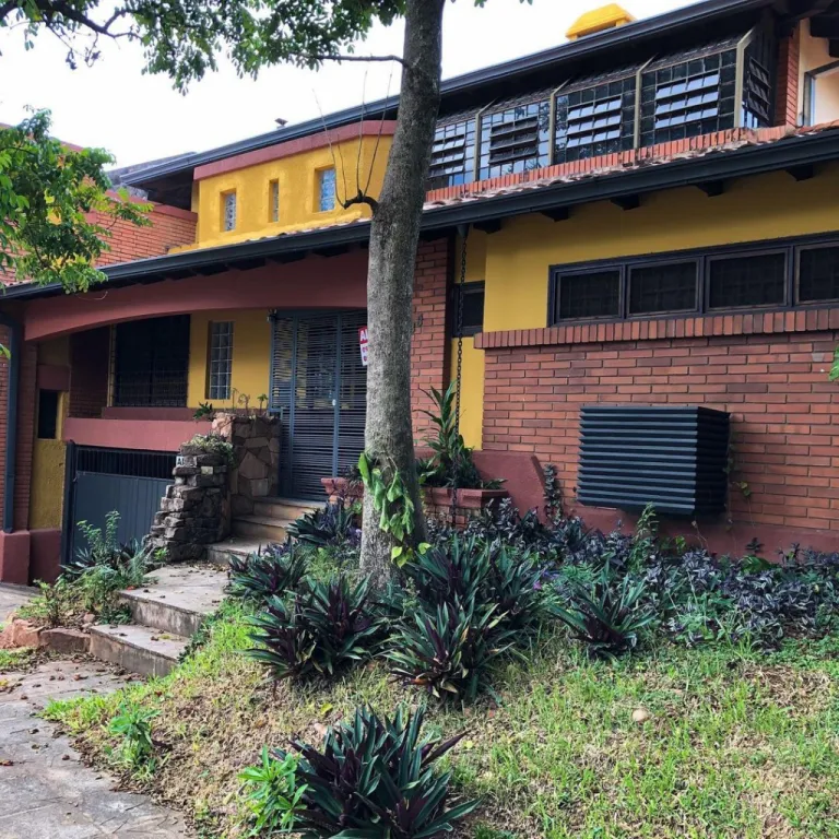 VENDO PROPIEDAD EN BARRIO MBURICAO a pasos de Mcal Lopez y Chaco Boreal — foto 3