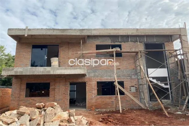 HERMOSA CASA A ESTRENAR LUQUE — foto 2