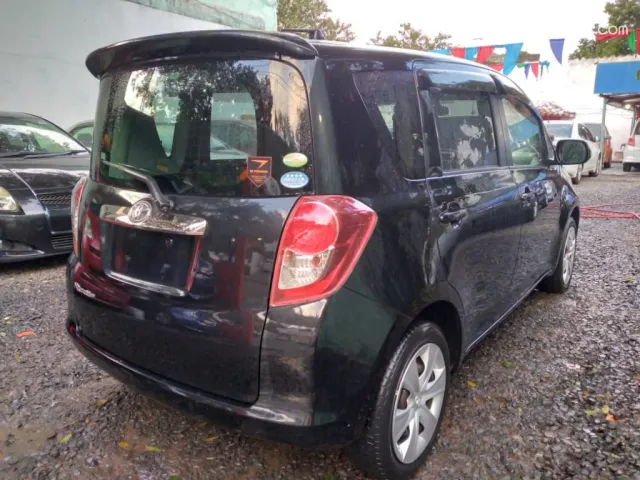 Toyota Ractis 2010 — foto 6