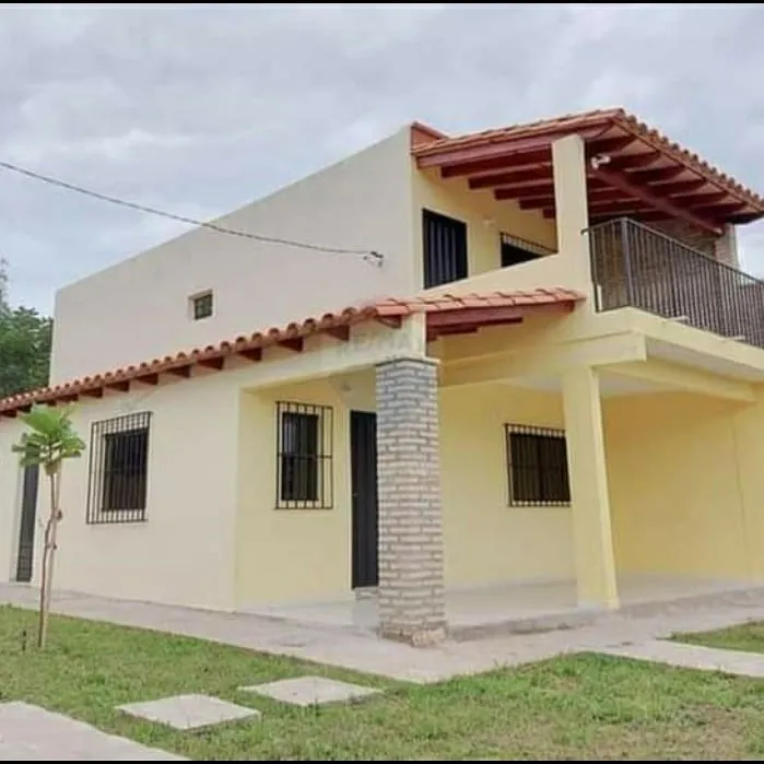 Casa de dos plantas en Ñemby!! — foto 3