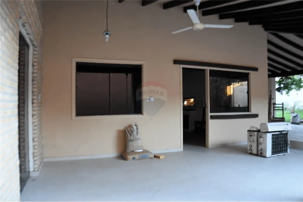 SE ALQUILA AMPLIA CASA PARA VIVIENDA U OFICINA EN ASUNCIÓN - PARQUE ÑU GUASU — foto 2