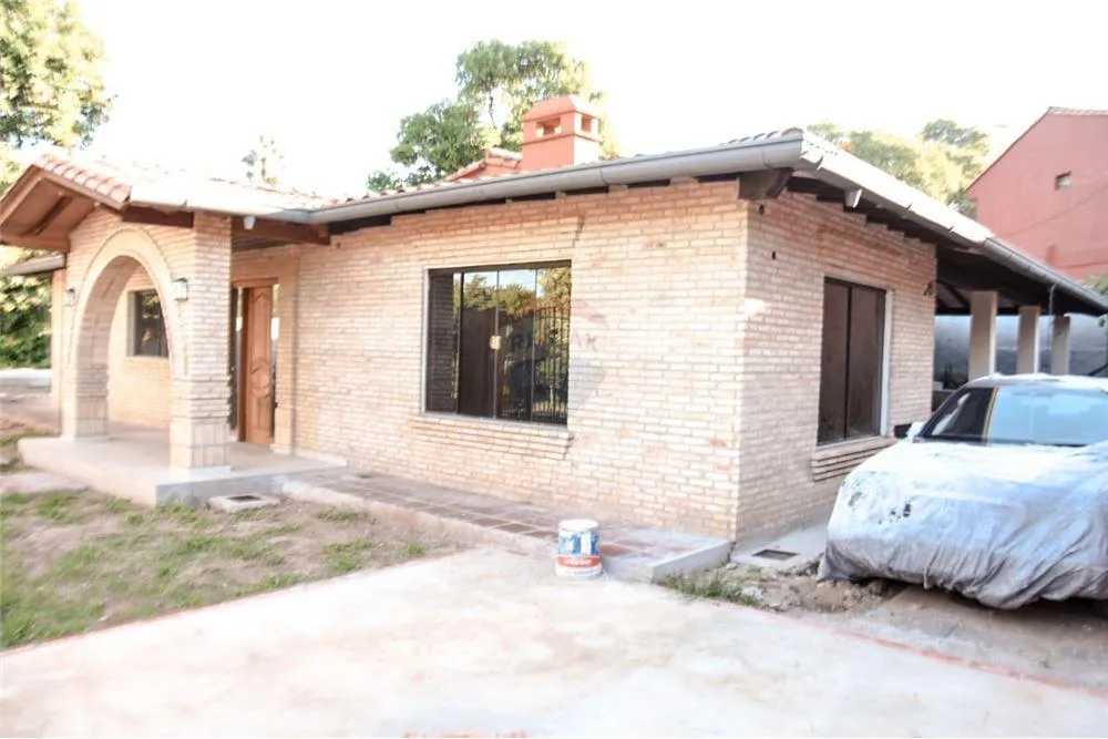 SE ALQUILA AMPLIA CASA PARA VIVIENDA U OFICINA EN ASUNCIÓN - PARQUE ÑU GUASU — foto 3