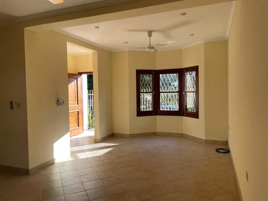 VENDO - amplio duplex en esquina — foto 2