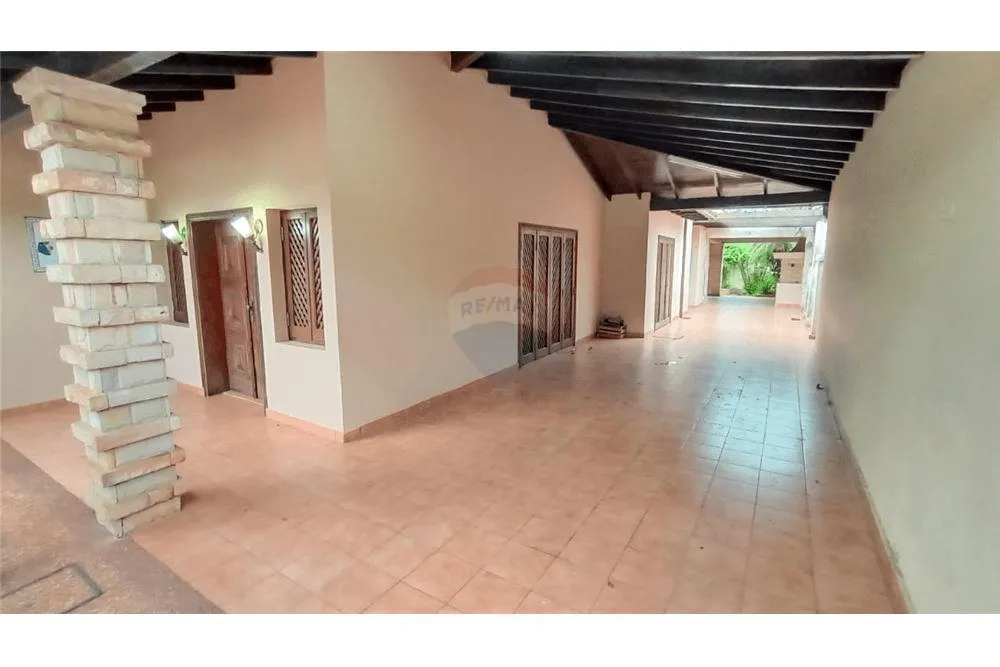 EN VENTA Casa en el centro de San Lorenzo. Zona Residencial — foto 3