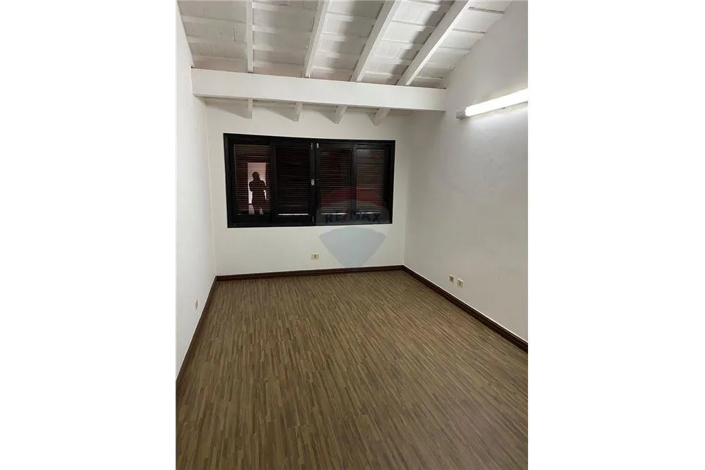 COQUETA Y AMPLIA CASA EN VILLA MORRA, CON EXCELENTE UBICACIÓN — foto 2