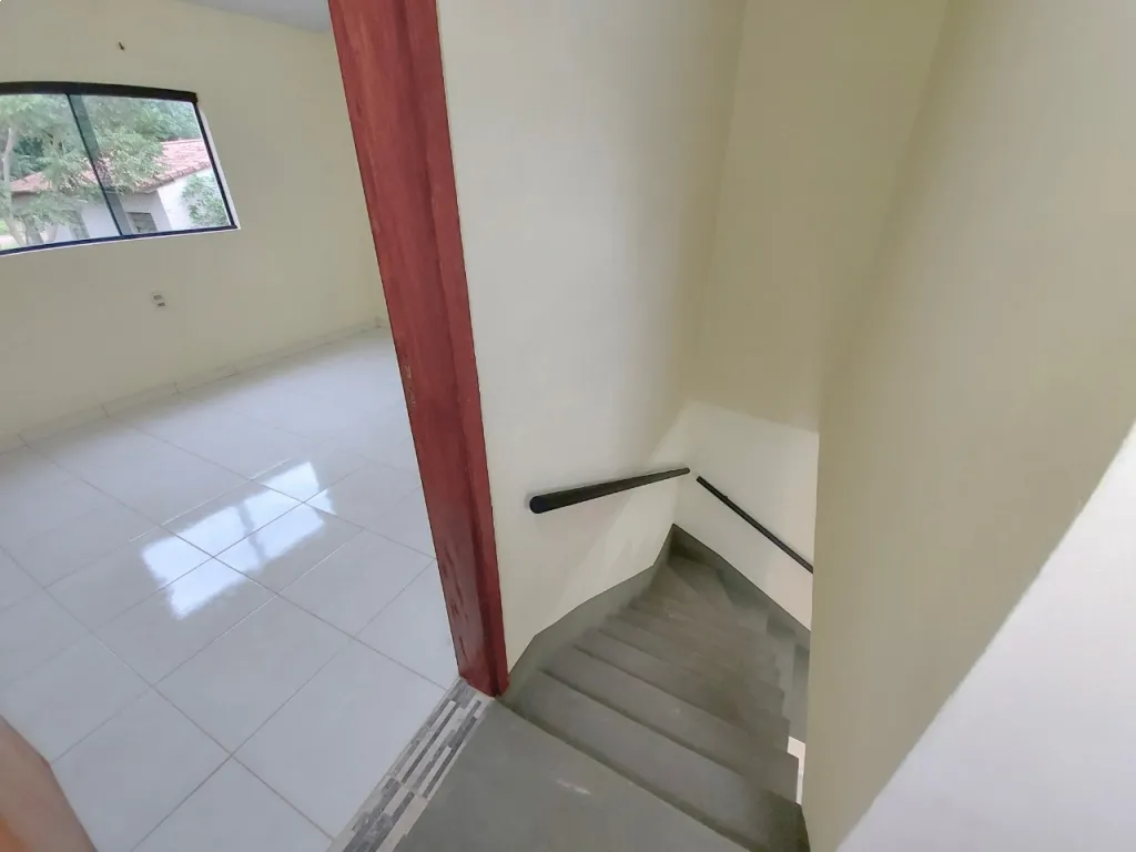 SUPER OFERTA!! HERMOSA CASA EN SAN CARLOS - ÑEMBY — foto 3