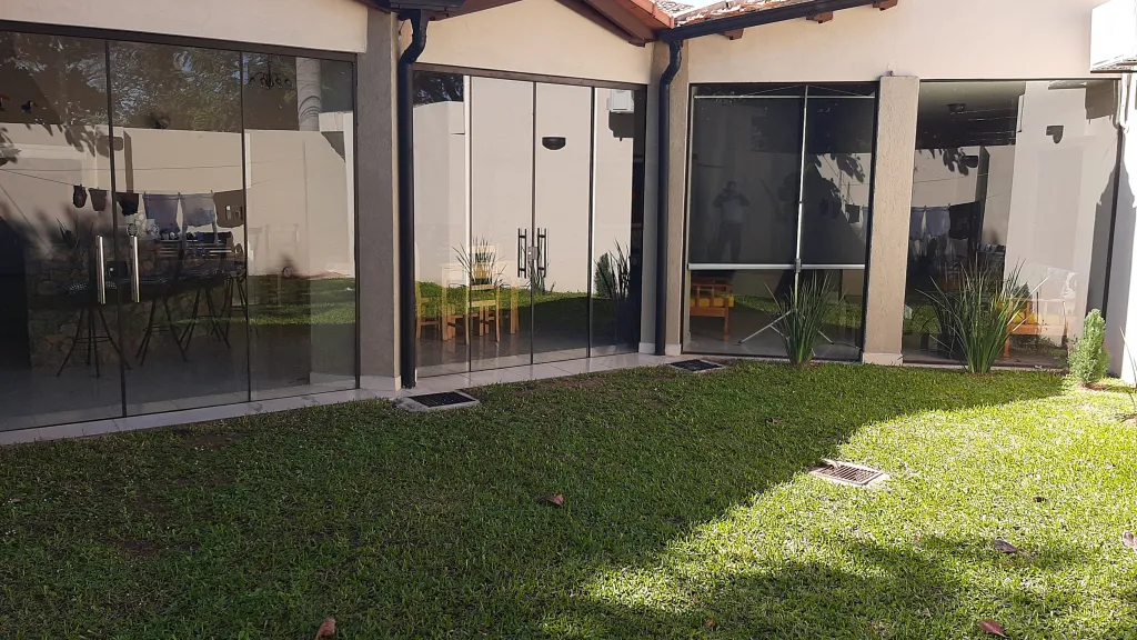 CASA RESIDENCIAL(esq.) Bo. SAN VICENTE(San Rafael)USD.225.000-350MTS2 Cons. 420mts terre! — foto 2