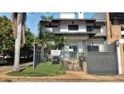 VENDO O ALQUILO AMPLIA RESIDENCIA CON PISCINA! EN B°HERRERA!