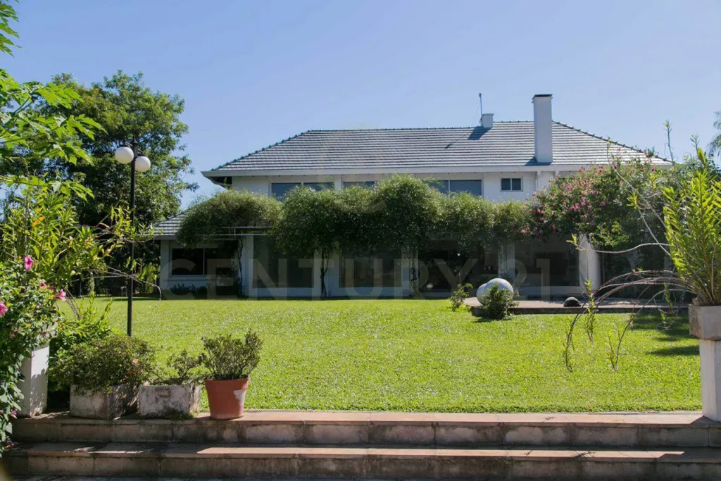 RESIDENCIA EN PARQUES DEL YACHT & GOLF CLUB — foto 3