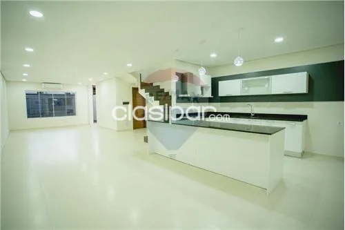 VENDO LUJOSO DUPLEX - ZONA SHOPPING PINEDO — foto 3