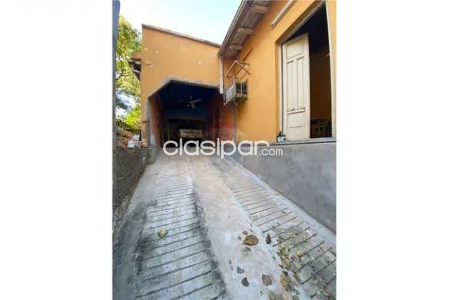EN VENTA CASA A SER REMODELADA EN BARRIO OBRERO — foto 3