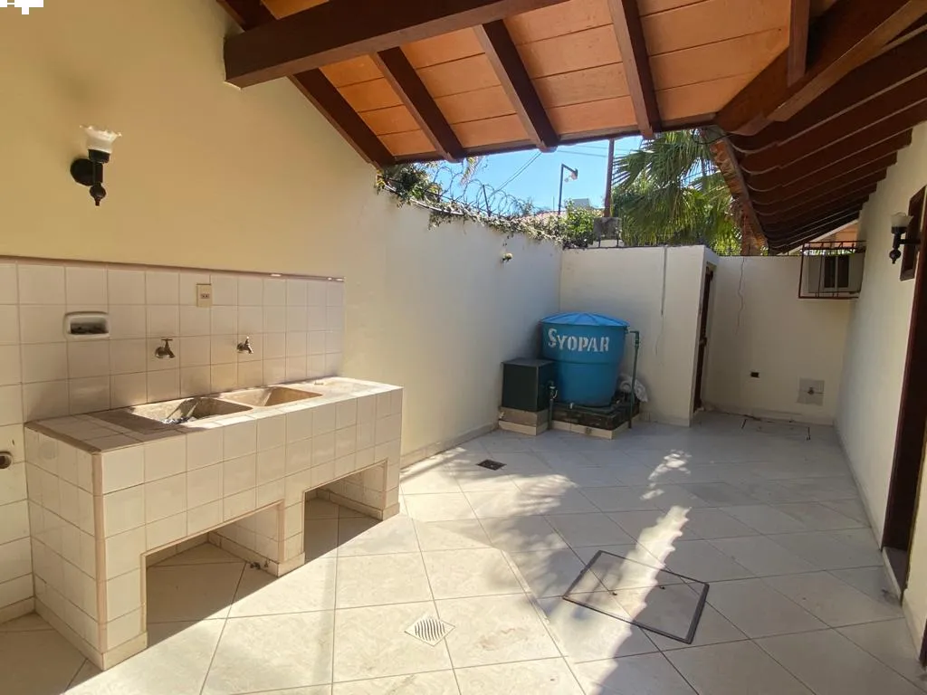 ALQUIILO CASA DE 3 HABITACIONES TIPO COLONIAL — foto 2