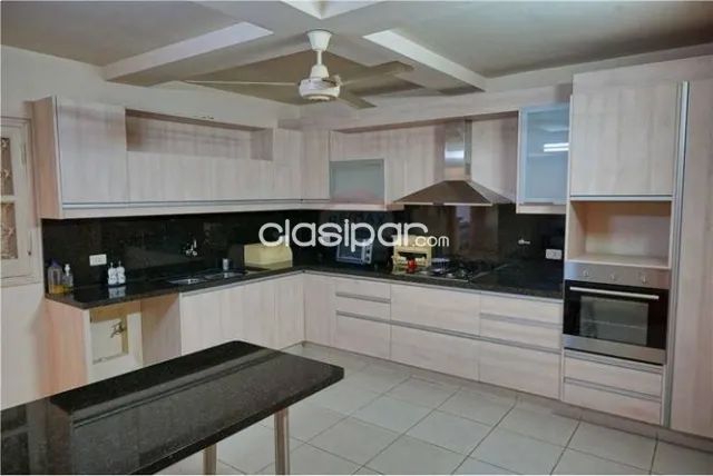 EN VENTA AMPLIA CASA ZONA SUPER SEIS "JAPÓN" — foto 3