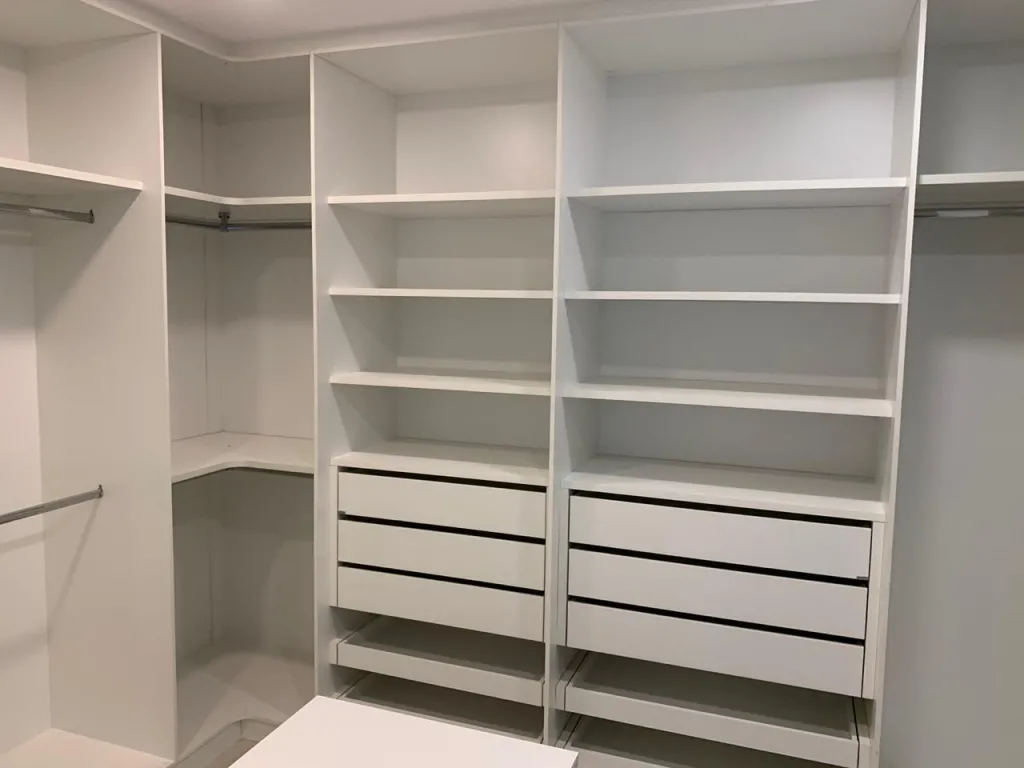 VENDO RESIDENCIA A ESTRENAR EN ASUNCION BARRIO MBURUCUYA COD 3415 — foto 2